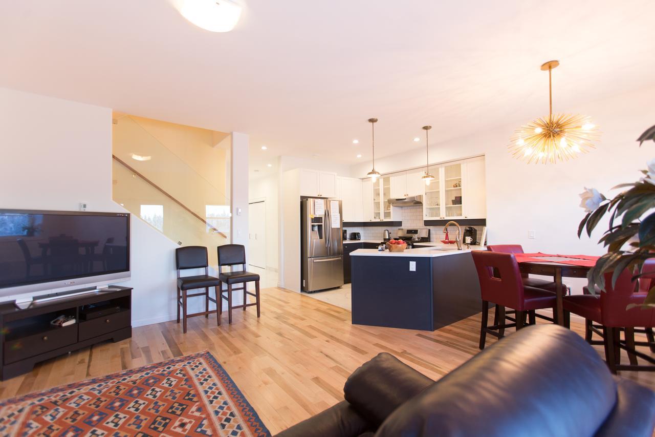 ילונייף Aurora Deluxe Guest House מראה חיצוני תמונה