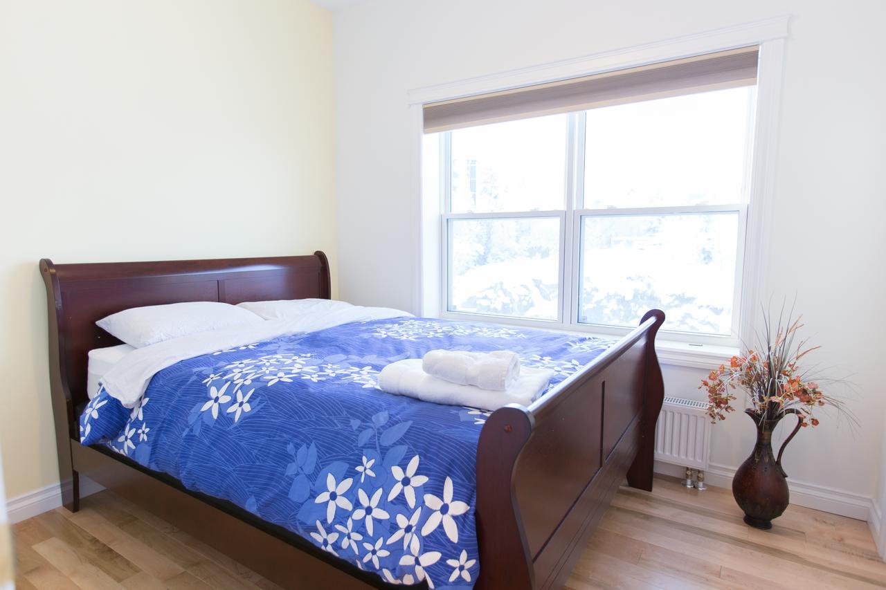 ילונייף Aurora Deluxe Guest House מראה חיצוני תמונה